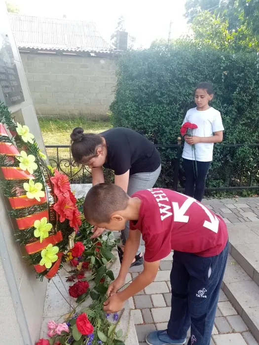2 урок памяти  Вперед.jpg