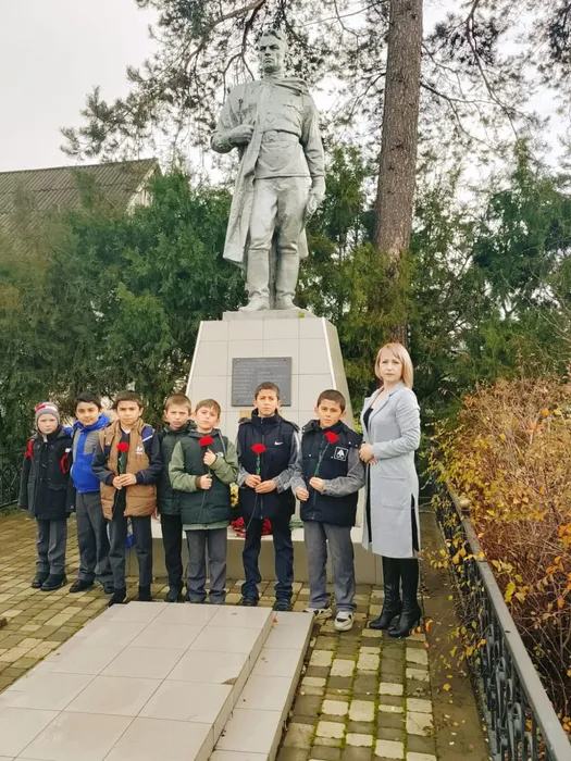 Б1 митинг Д. неизв. солдата