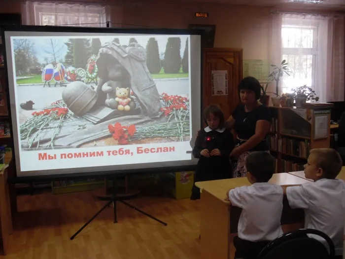 Маша со свечой