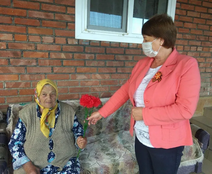 0  Поздравление  труженика тыла Корниенко Л.П.#наследникипобеды #героипобеды#эстафетапамятииславыАР